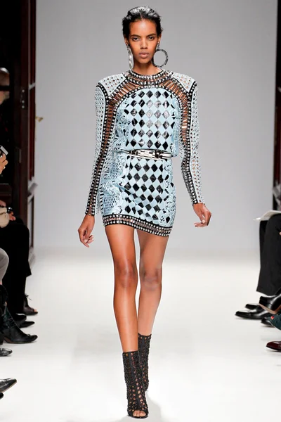 Look 24